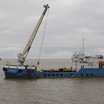 Крановое судно «Газшельф» с поворотным краном грузоподъемностью 40 тонн